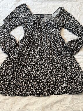 NWT Derek Heart Black and White Floral Dress Size M
